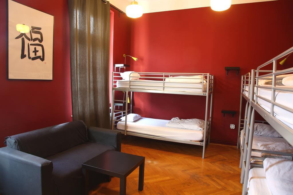Hostel Zeppelinリュブリャナ 部屋 写真