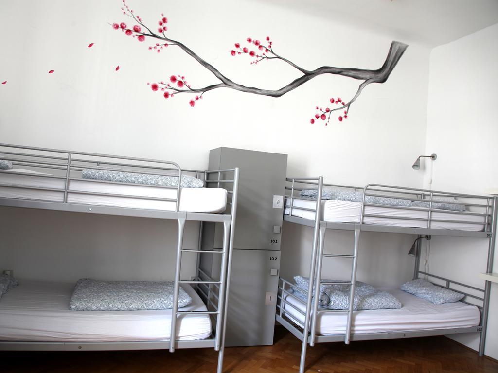 Hostel Zeppelinリュブリャナ 部屋 写真